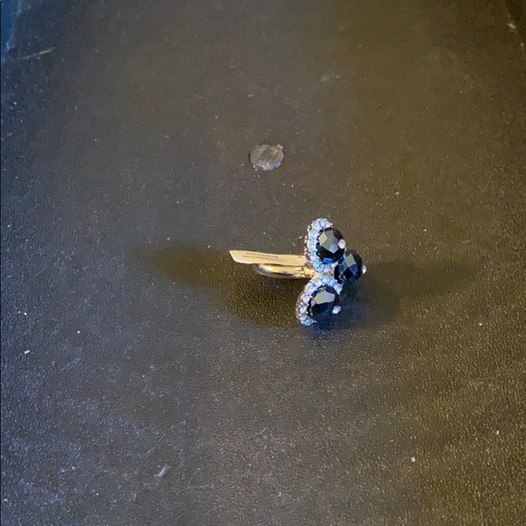 Ring - Picture 2 of 3